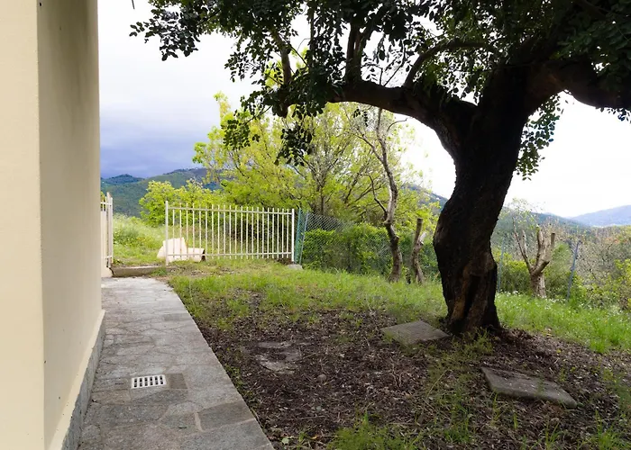 Apartment 306 - Casa San Bernardino, Relax Nel Di Sestri, A 10 Minuti Di Auto Dal Centro E Dal Mare *