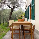 306 - Casa San Bernardino, Relax Nel Di Sestri, A 10 Minuti Di Auto Dal Centro E Dal Mare