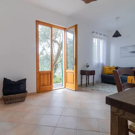 Appartamento 306 - Casa San Bernardino, Relax Nel Di Sestri, A 10 Minuti Di Auto Dal Centro E Dal Mare