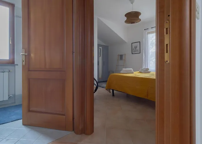 306 - Casa San Bernardino, Relax Nel Di Sestri, A 10 Minuti Di Auto Dal Centro E Dal Mare Apartamento *